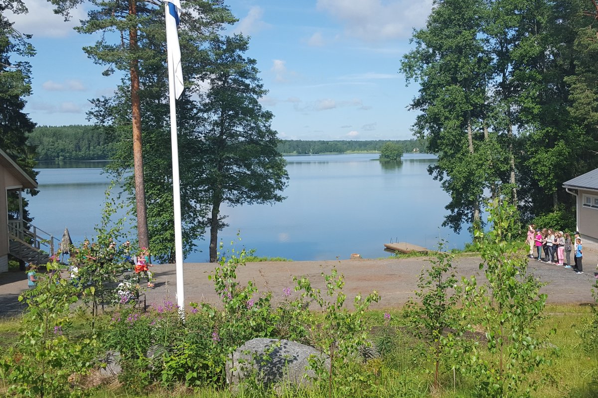 Maisemaa Leirimajalta.